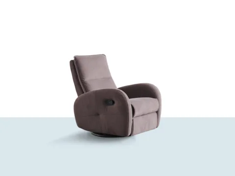 Axion berjer, geniş kolçaklı, yumuşak dokulu kumaşlı tekli koltuk