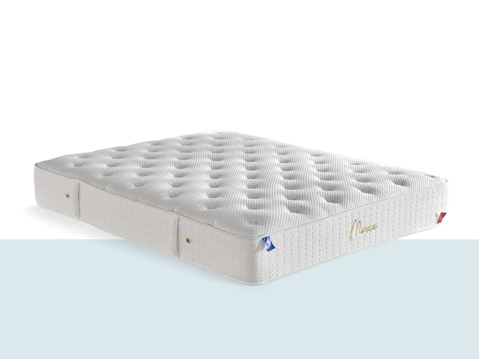 Monaco Yatak | Premium Tek Ürün Görseli Monaco Yatak – beyaz örme kumaşlı, kapitone yüzeyli konfor yatak (tek ürün görseli)